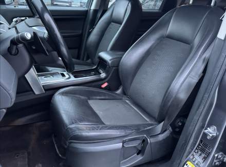 Land Rover - Discovery Sport