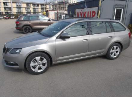 Škoda - Octavia