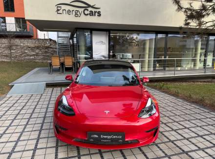 Tesla - Model 3