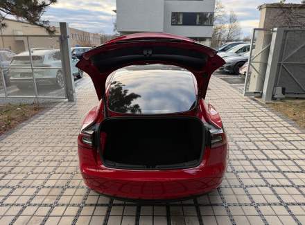 Tesla - Model 3