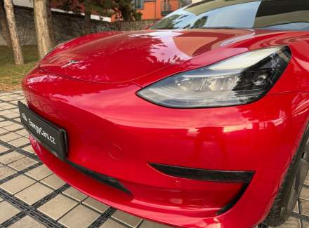 Tesla - Model 3