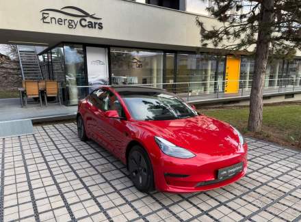 Tesla - Model 3