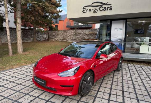 Tesla - Model 3