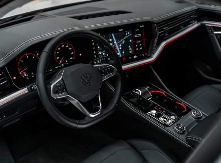 Volkswagen - Touareg