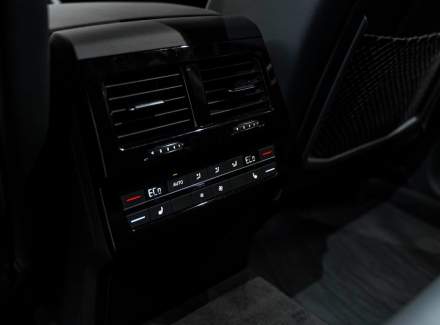 Volkswagen - Touareg