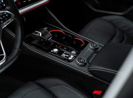 Volkswagen - Touareg