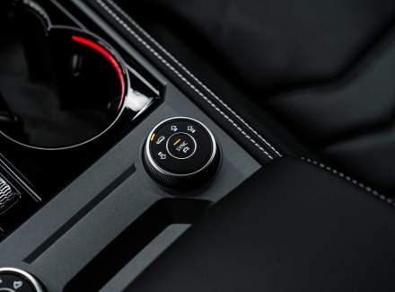 Volkswagen - Touareg