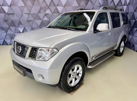 Nissan - Pathfinder
