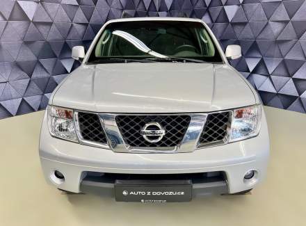 Nissan - Pathfinder