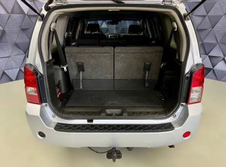 Nissan - Pathfinder
