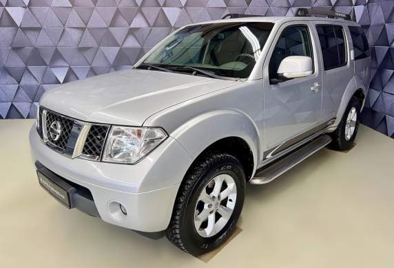 Nissan - Pathfinder