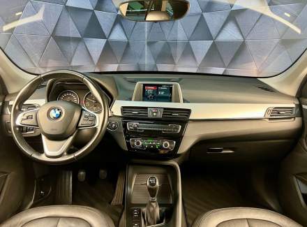 BMW - X1