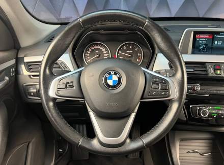 BMW - X1