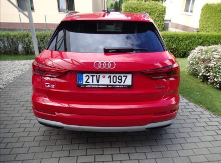 Audi - Q3