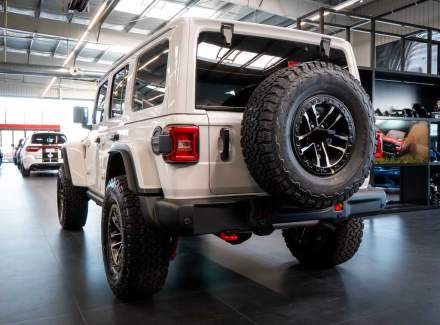 Jeep - Wrangler