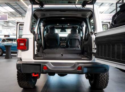 Jeep - Wrangler