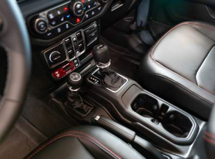Jeep - Wrangler