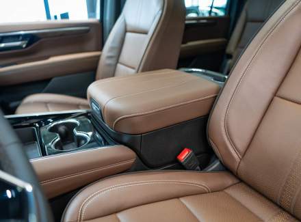 Chevrolet - Suburban