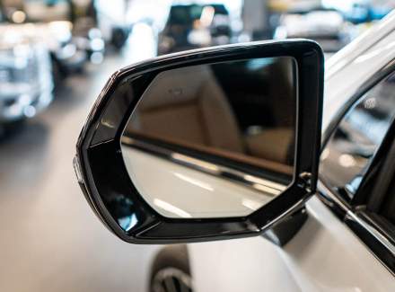 Chevrolet - Suburban