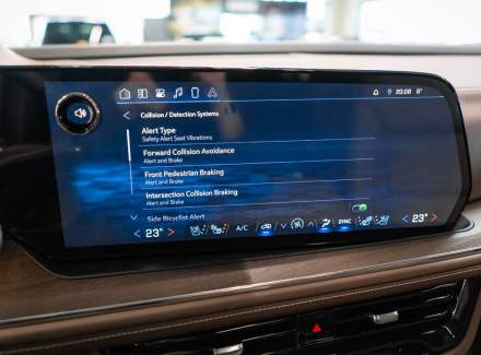 Chevrolet - Suburban