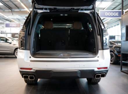 Chevrolet - Suburban