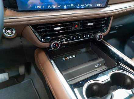 Chevrolet - Suburban