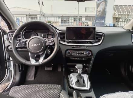 Kia - XCeed