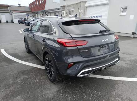 Kia - XCeed