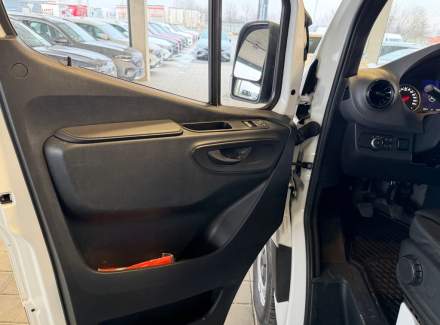 Mercedes-Benz - Sprinter