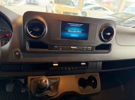 Mercedes-Benz - Sprinter