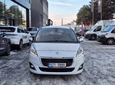 Peugeot - 5008