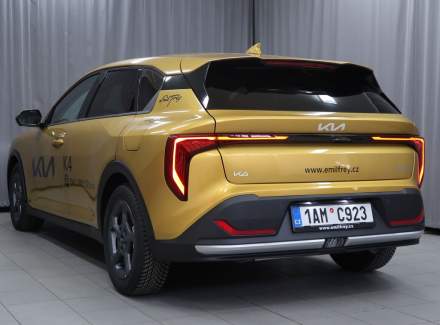 Kia - K4