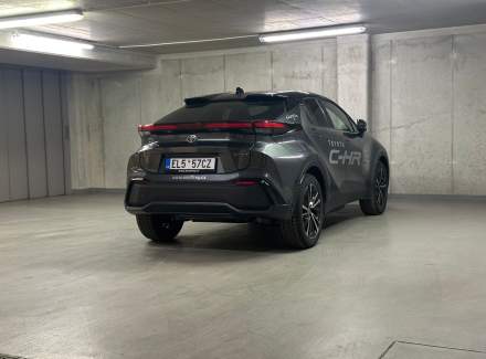 Toyota - C-HR