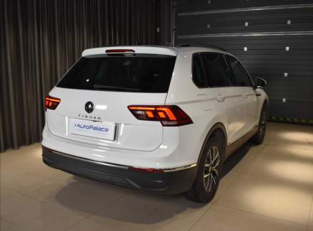 Volkswagen - Tiguan