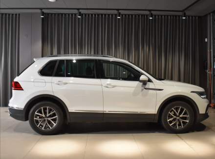 Volkswagen - Tiguan