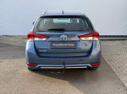 Toyota - Auris