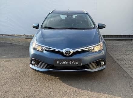 Toyota - Auris