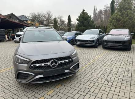Mercedes-Benz - GLA