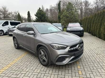 Mercedes-Benz - GLA