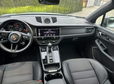 Porsche - Macan