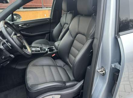 Porsche - Macan