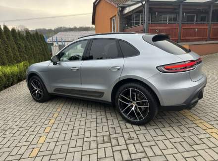 Porsche - Macan