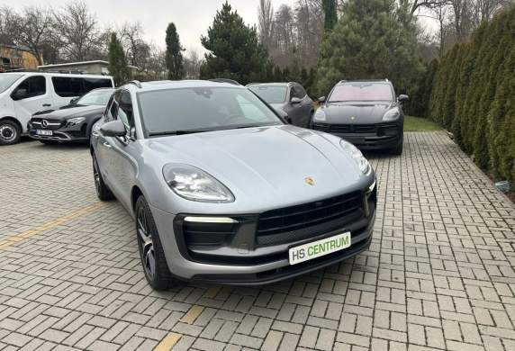 Porsche - Macan