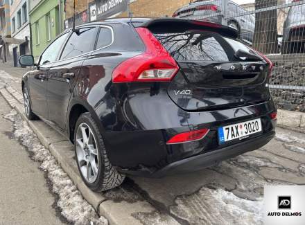 Volvo - V40