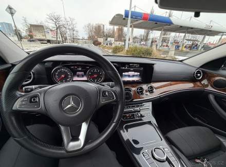 Mercedes-Benz - E-class