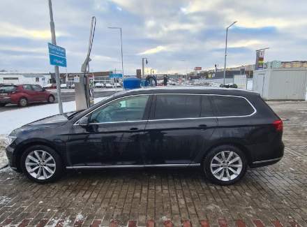 Volkswagen - Passat