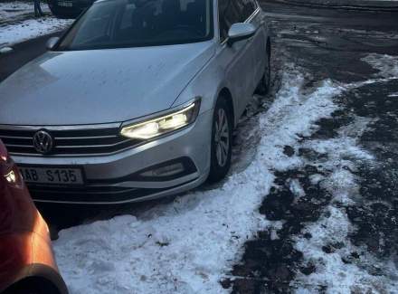 Volkswagen - Passat