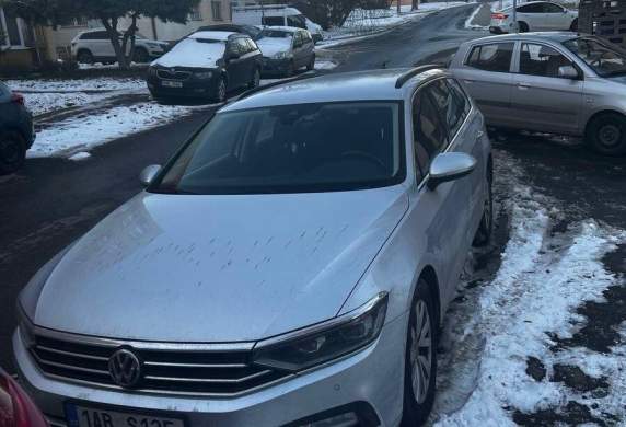 Volkswagen - Passat