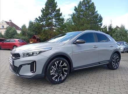 Kia - XCeed