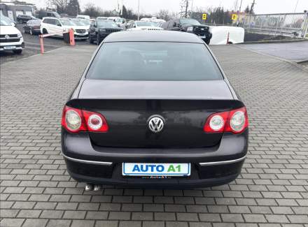 Volkswagen - Passat